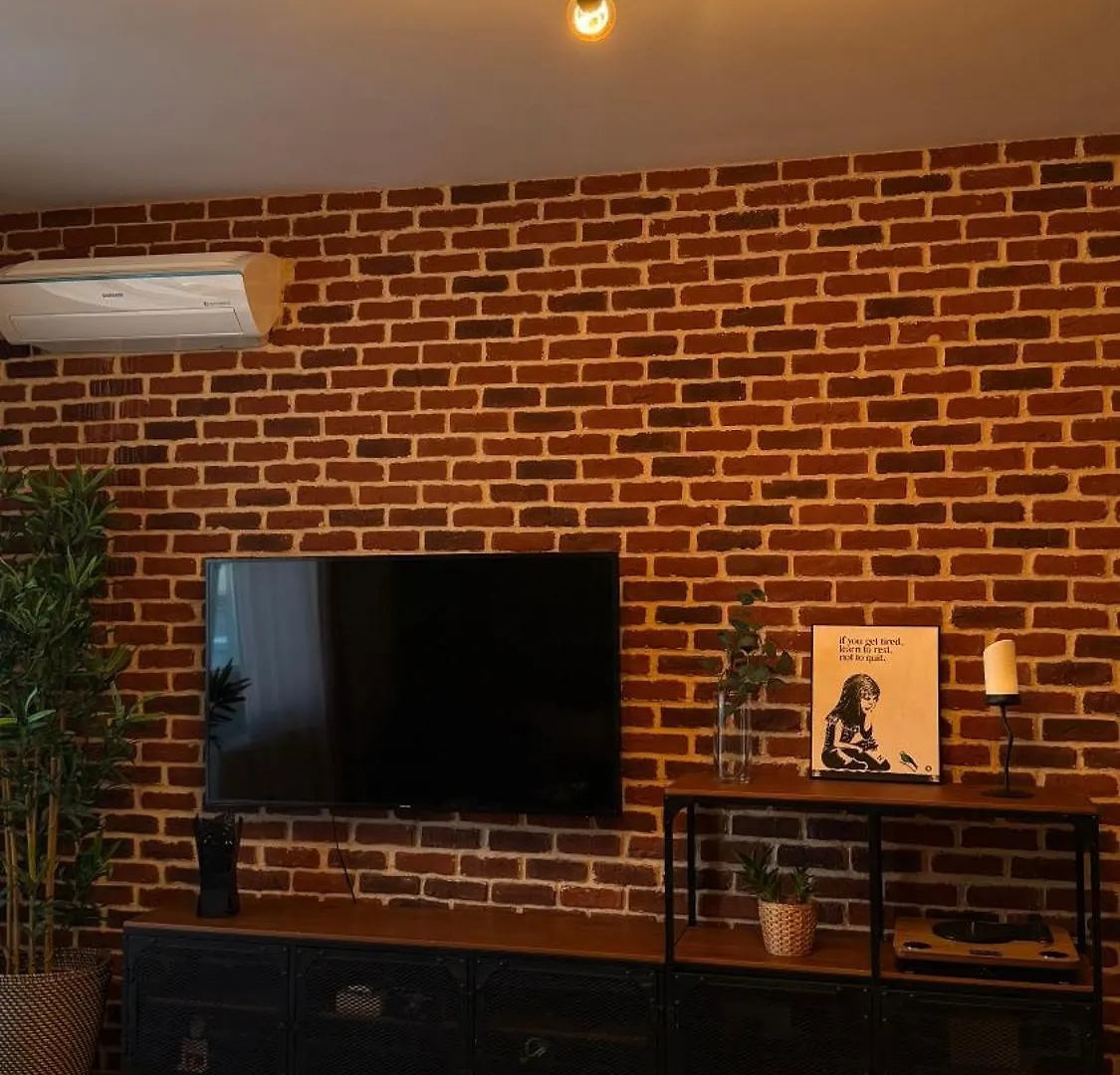 Cozy Central Apartment With Balcony And Self Check-In Rh Living Bucharest